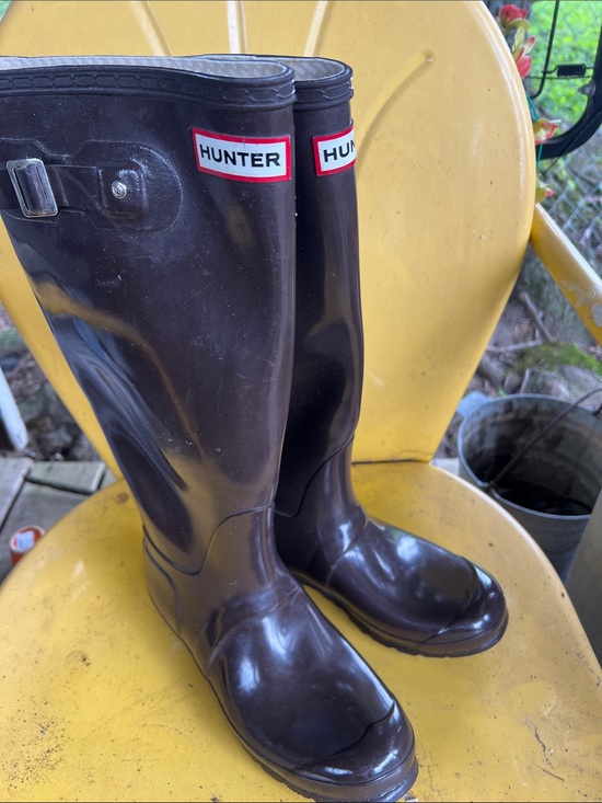 Hunter Shoes - Hunter Gloss Tall Rain Boots in Dark Brown